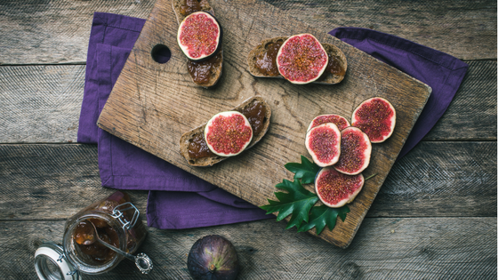 figs and jam for a healthy vegan snack